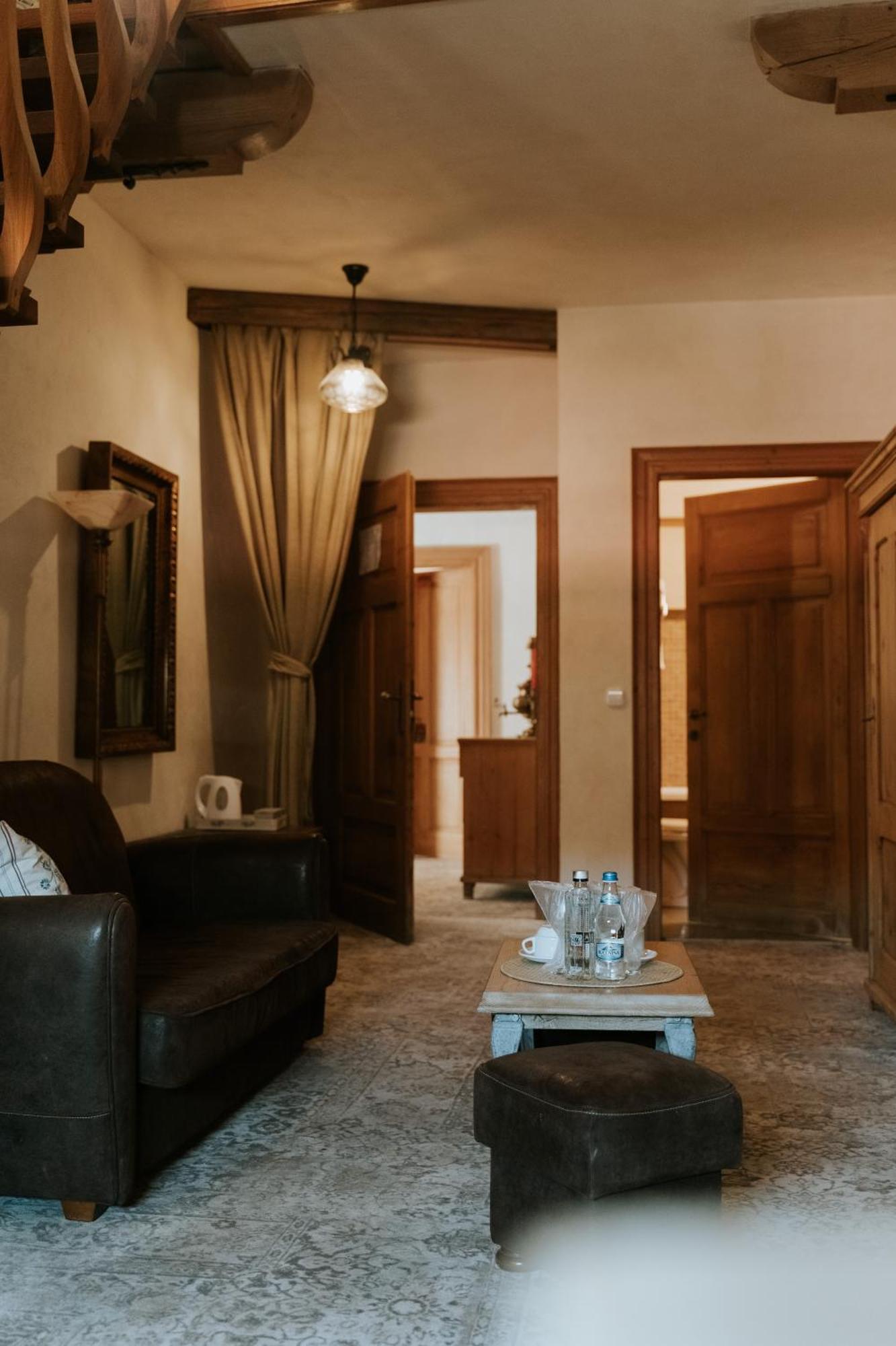 فندق سكن فرونيوس البوتيكي سيفِسوارا المظهر الخارجي الصورة